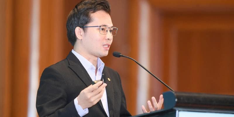 Phong cách sáng tác và tư duy chiến lược của Tác giả Hoàng Đức